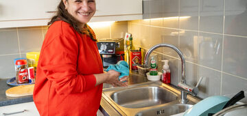 Week van de Zorg. Zorgkundige Yildiz geeft een inkijk in haar job.